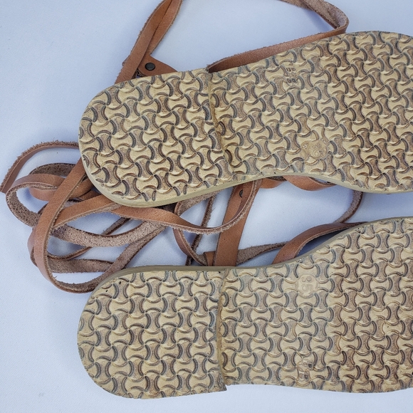 B&B Greek Gladiator Tan Leather Strappy Sandals - Picture 7 of 8